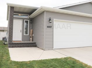 4407 17th St S, Moorhead, MN 56560
