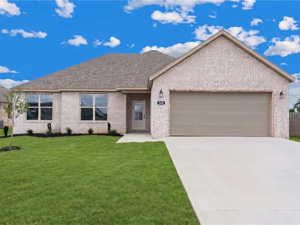 308 White Oak St, Gentry, AR 72734