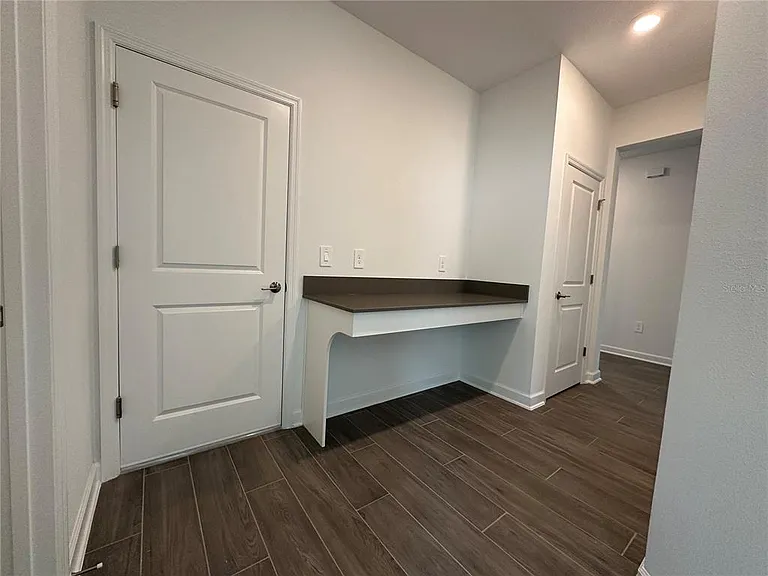 5665 Wood Bridge Place St — Photo 19