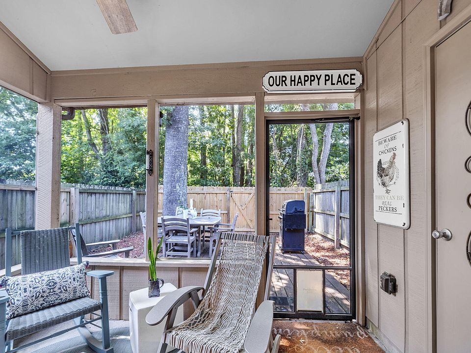1st image of 38 Baywood Ct #38