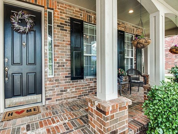 3rd image of 6825 Cedar Cove Dr
