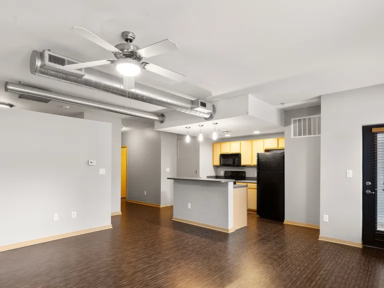 Market Place Lofts — Photo 25