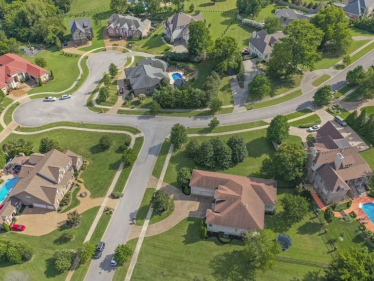 Quiet and Peaceful Neighborhood