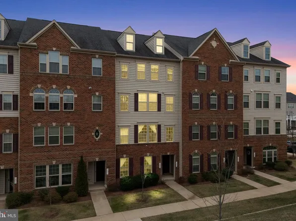 7861 Culloden Crest Ln, Gainesville, VA 20155