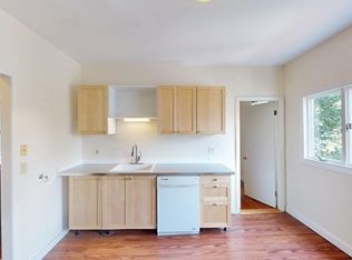 22 Boynton St #L3, Jamaica Plain, MA 02130