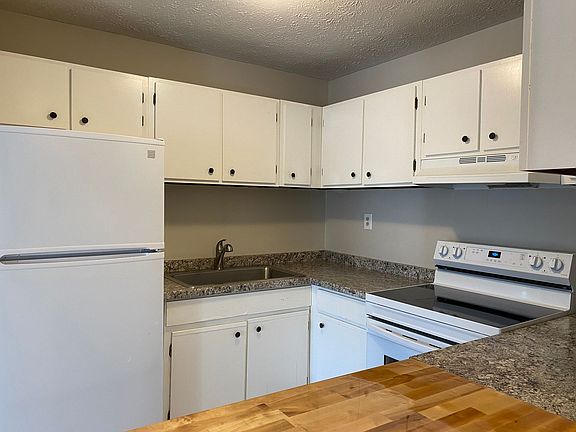 4th image of 1450 Wood Dr #11