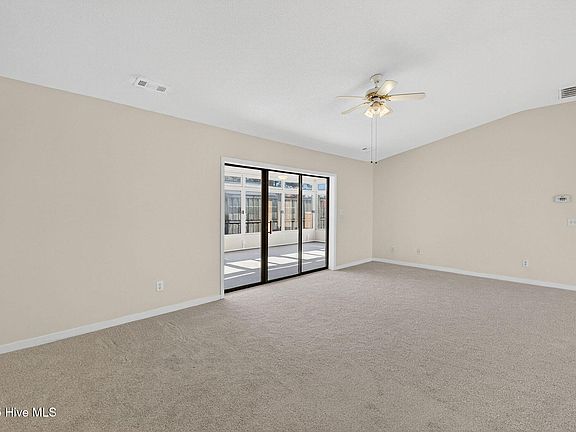 3rd image of 7417 Montfaye Court