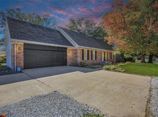 10 Dunlap Woods, Sidney, IL 61877