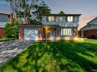29464 Marshall St, Southfield, MI