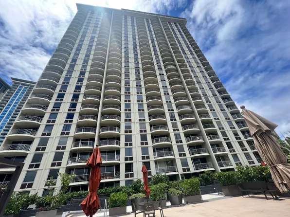 1717 Ala Wai Blvd, Honolulu, HI