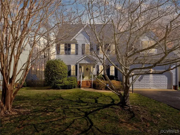 1207 Hawkins Wood Cir, Midlothian, VA 23114