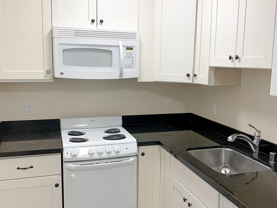 1st image of 752 Boylston Ave E #204