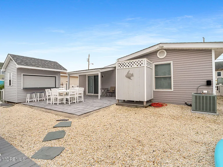 60 Mary Alice Rd — Photo 27