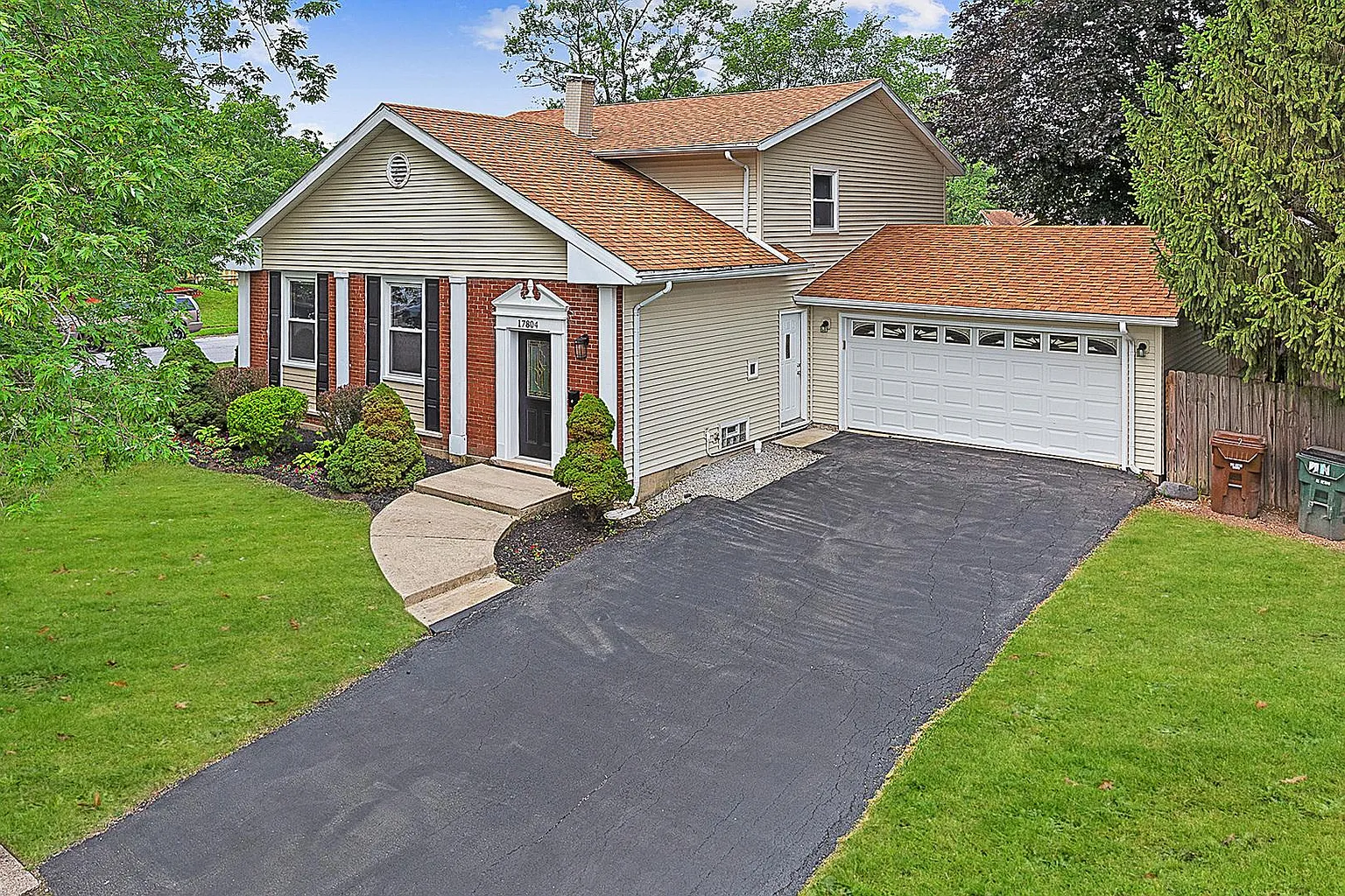 17804 Grandview Dr photo 1