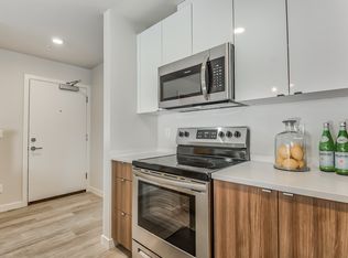 1610 SE Tacoma St #10, Portland, OR 97202