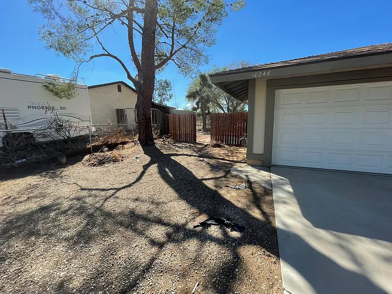 10246 Arroyo Ave — Photo 25