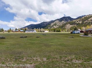 905 Cedar Creek Dr, Star Valley Ranch, WY 83127