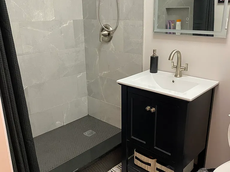 3 Hanover Sq #12B — Photo 5
