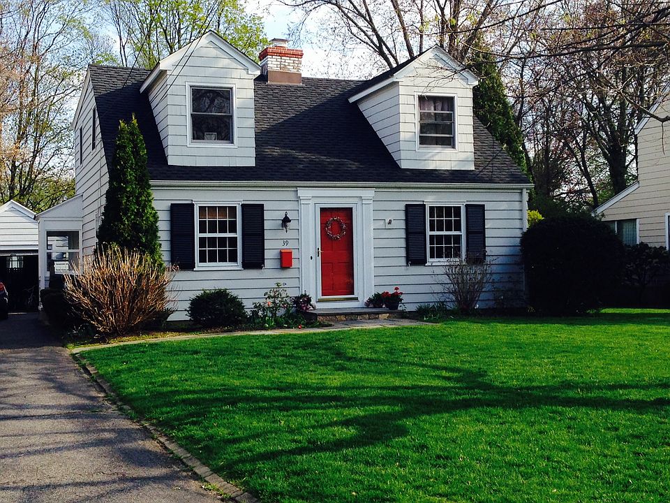 1st image of 39 Green Acre Ln