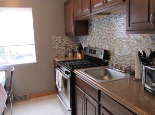 2435 Noble Rd APT 209, Cleveland, OH 44121