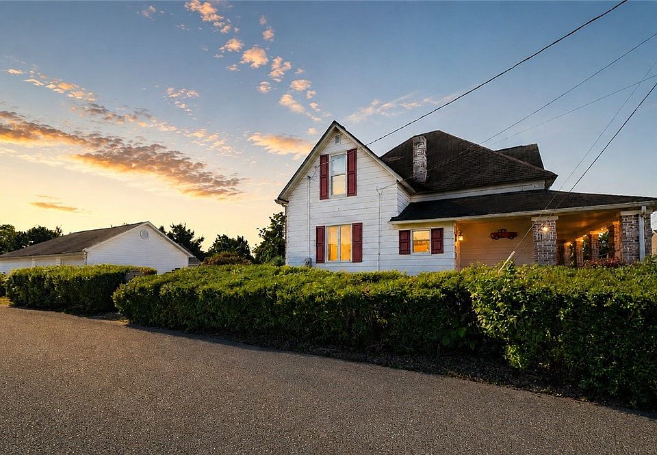 1st image of 301 Pleasantview Ave
