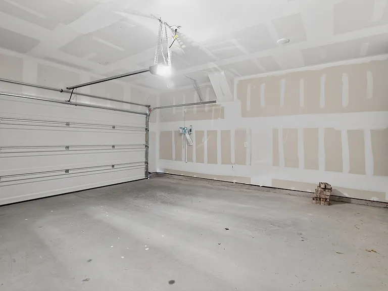 4725 Harlequin Dr — Photo 35