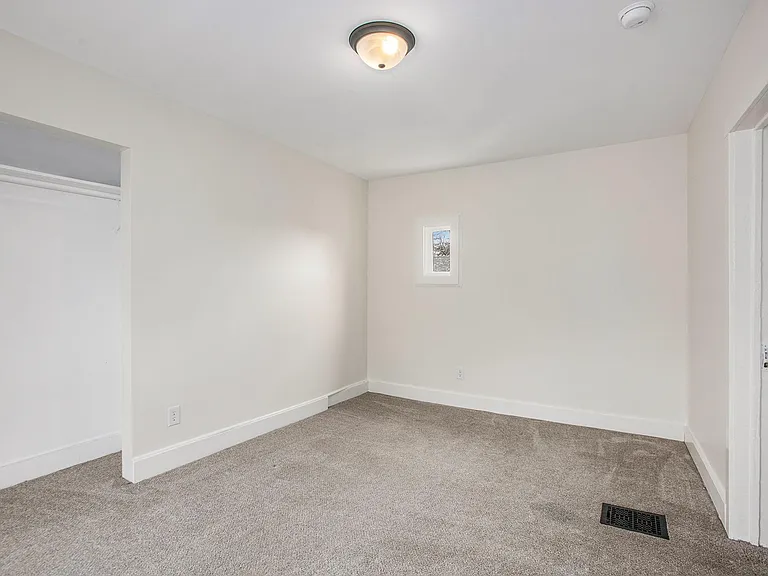 27 Colfax St NE #2 — Photo 15