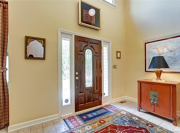 5th image of 1025 Laurel Park Ln