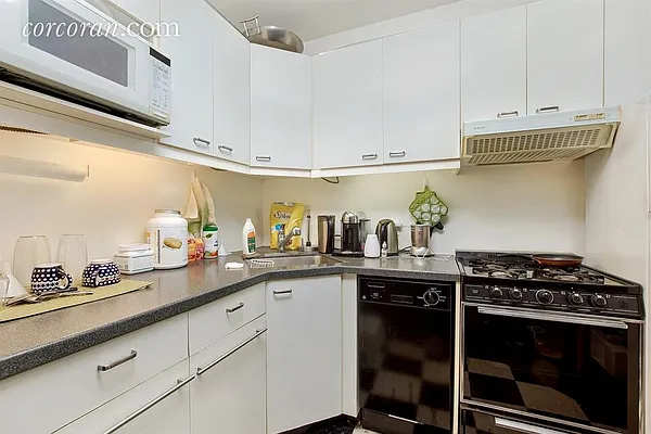 Rented by Corcoran | media 9