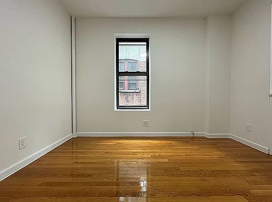 4th image of 542 E 82nd St APT 14