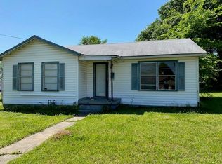 311 30th St NE, Paris, TX 75460