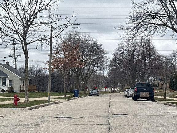 5th image of 150 S 80th St