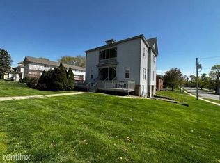 711 E Burlington St APT 6, Iowa City, IA 52240