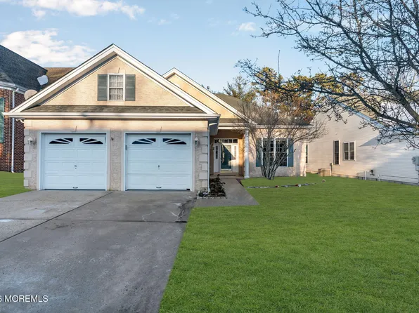 79 Oakmont Lane, Jackson, NJ 08527