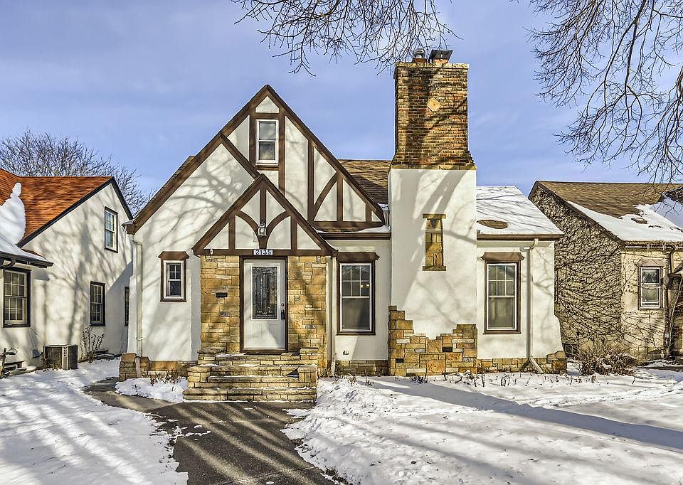 1st image of 2135 Bayard Ave