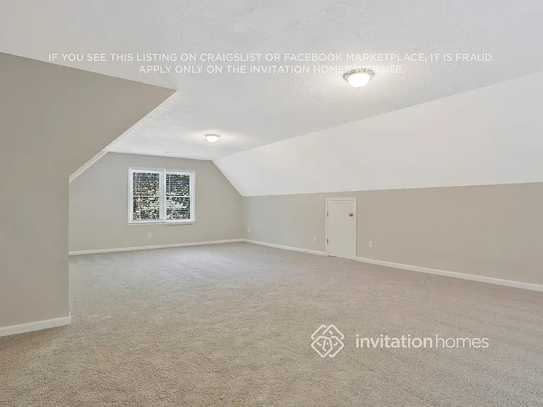306 Lake Swan Ct — Photo 19