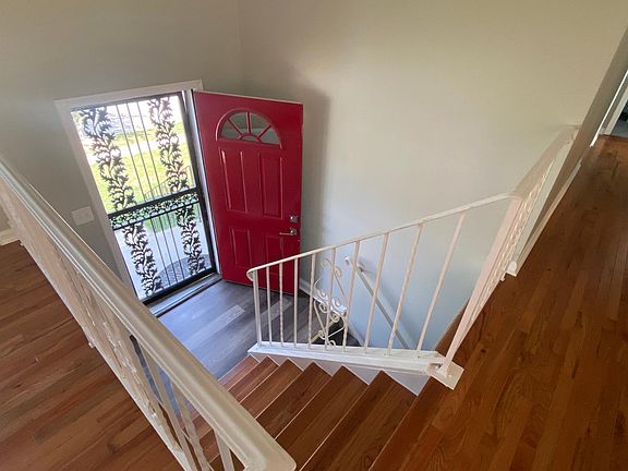 Split Level Entry Way