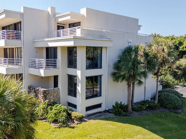 5558 Highway A1a APT 107, Indian River Shores, FL 32963