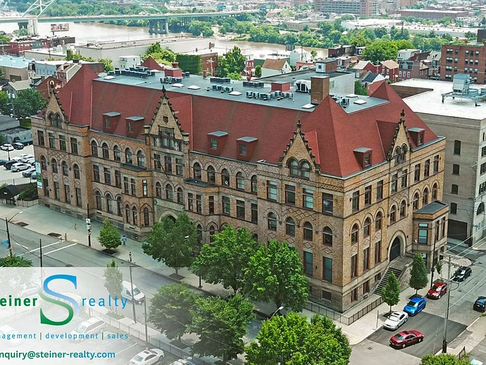 Fifth Avenue School Lofts