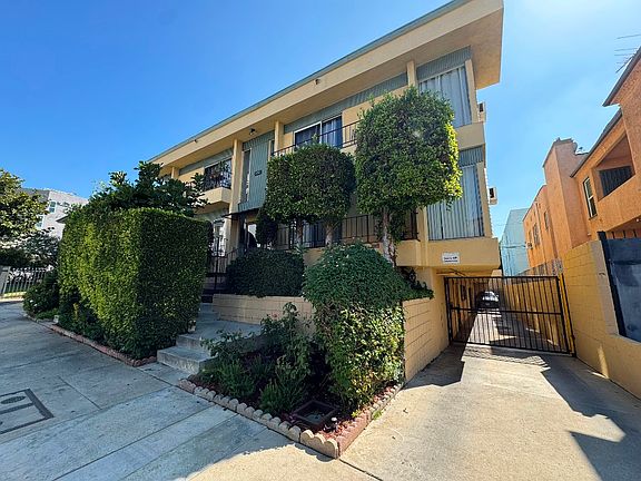 4th image of 856 S Saint Andrews Pl