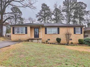 2927 Youngwood Rd, Little Rock, AR 72207