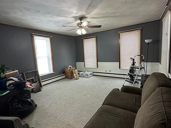 4th image of 502 S Main St