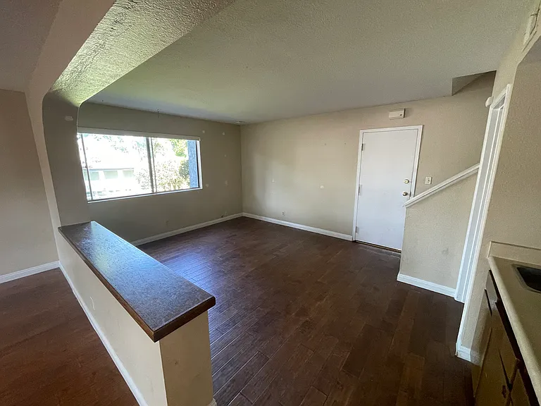 900 W Sierra Madre Ave #33 — Photo 12