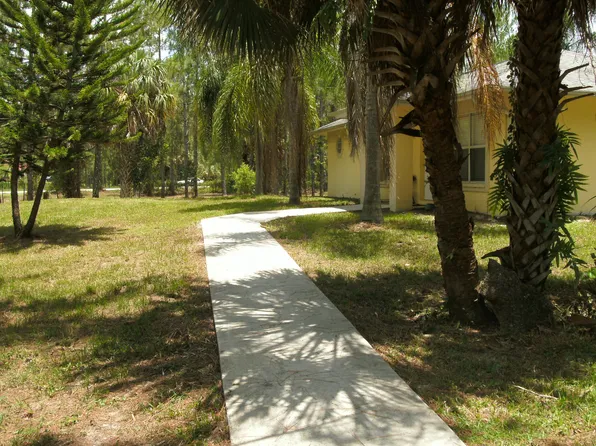 3036 6th Ave SE, Naples, FL 34117