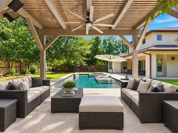35 Gracenote Pl, Tomball, TX 77375
