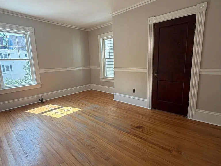 202 Central Ave — Photo 31