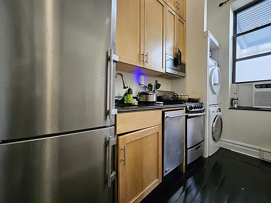 Rented by Julien Aractingi, LREB | media 13