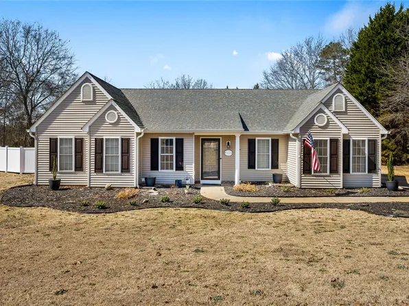 121 Jasmine Ln, Pendleton, SC 29670