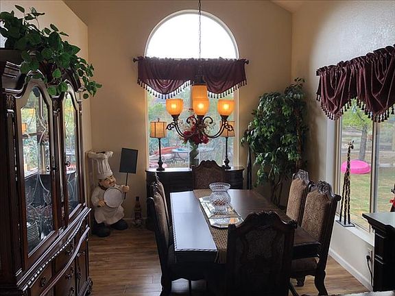 3rd image of 3200 Gerona Ct