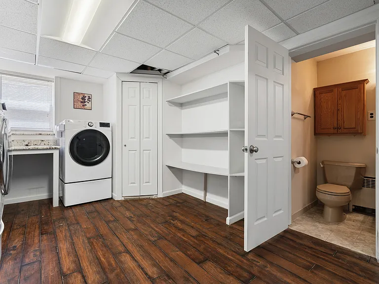 48 Burns Ave #2 — Photo 20